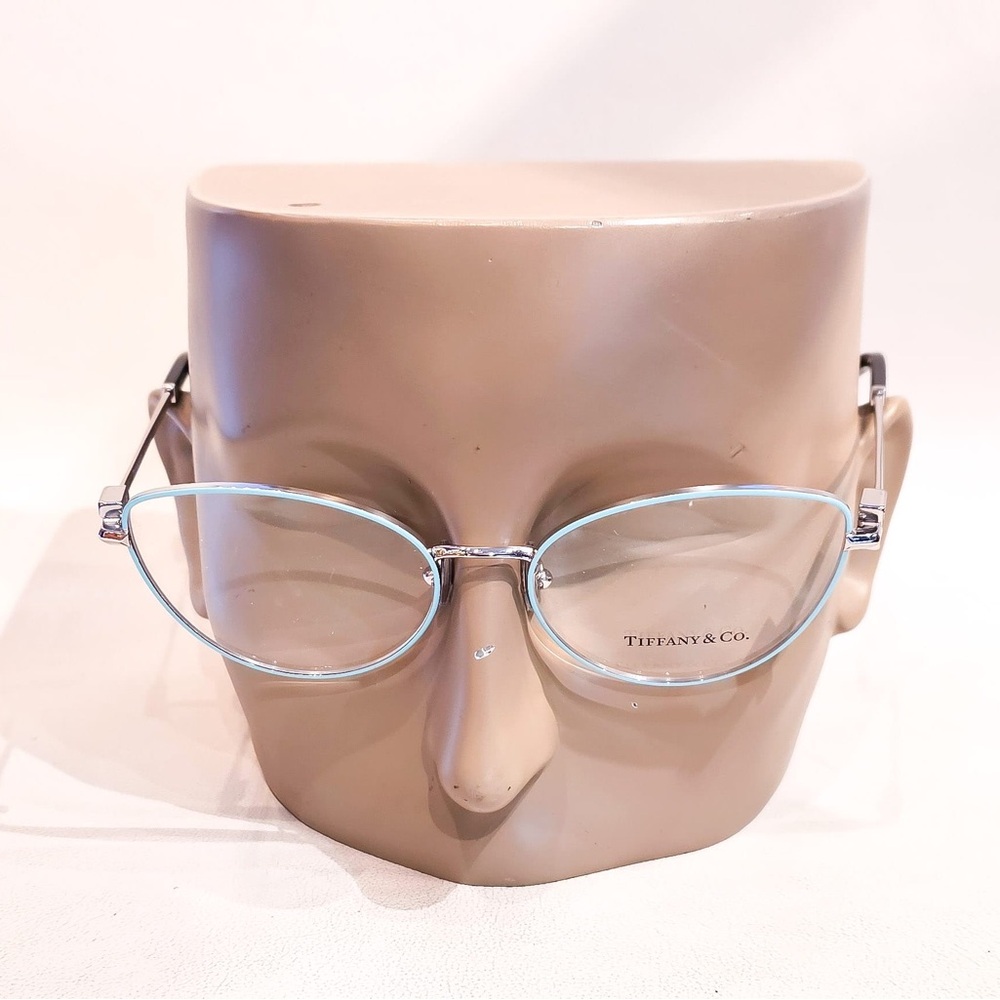 New Women’s Tiffany&Co Eyeglasses - Picture 3 of 9